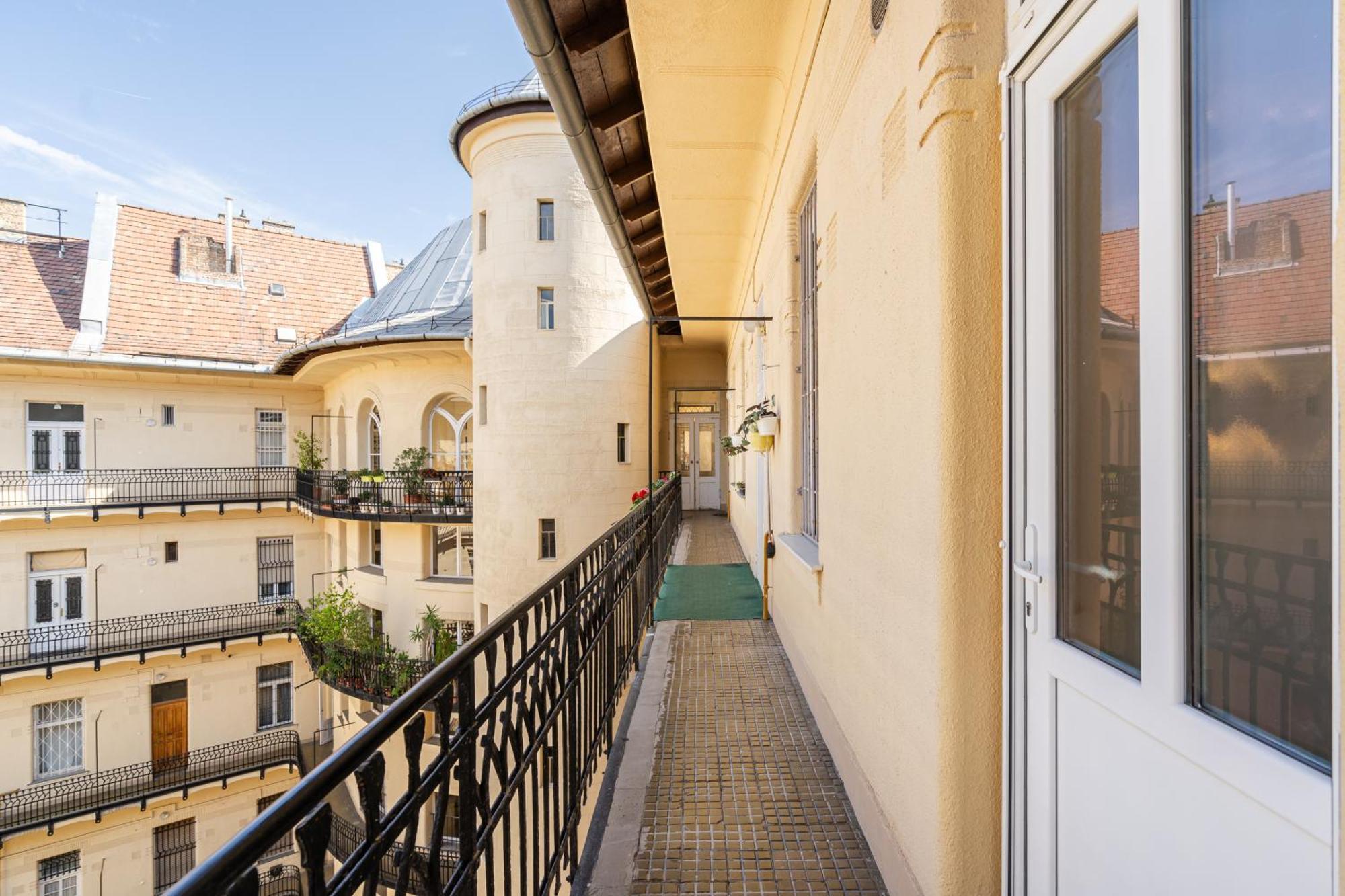Cityzen Studios Budapeste Exterior foto